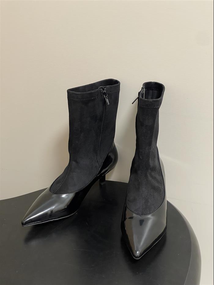 20251128172613978 370